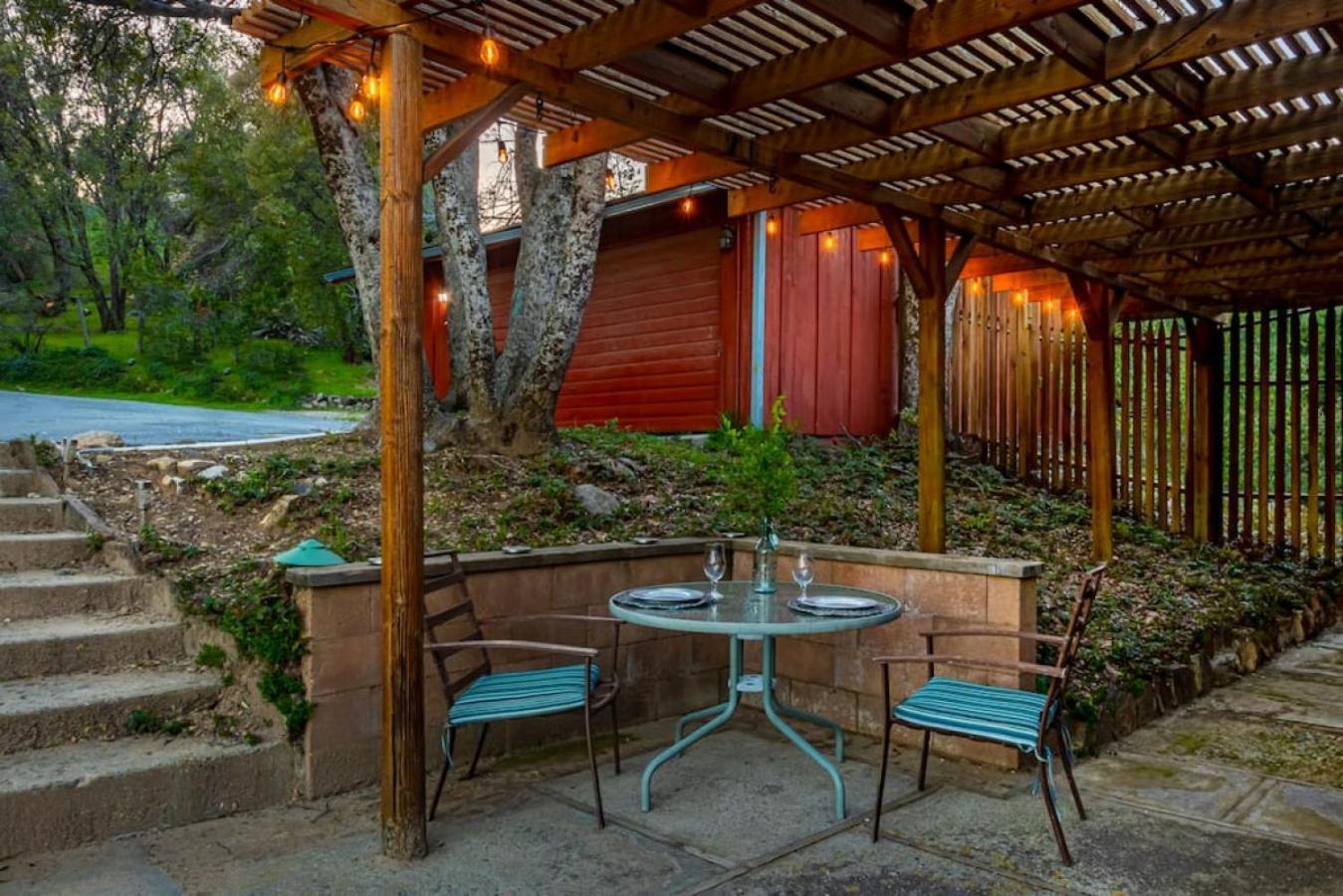 Sierra Vista Lookout Lodge With Creek, Waterfall And Waterholes, Minutes From Bass Lake And Yosemite South Gate North Fork Luaran gambar